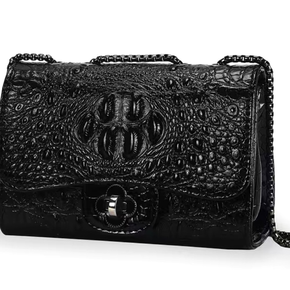 Woman’s Purse - image 3